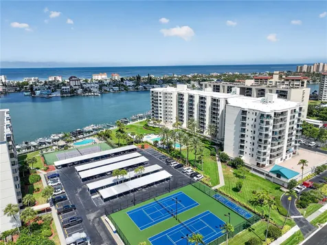 670 Island Way Clearwater Beach FL 33767