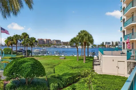 670 Island Way Clearwater Beach FL 33767
