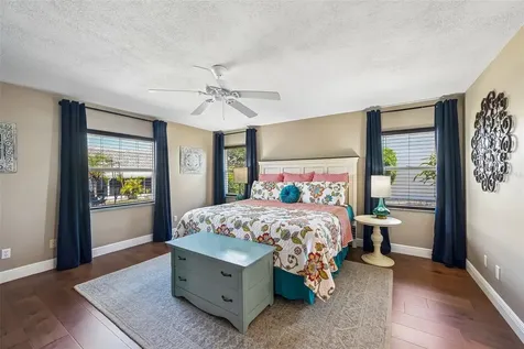 2025 New Bedford Drive Sun City Center FL 33573