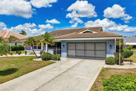 2025 New Bedford Drive Sun City Center FL 33573