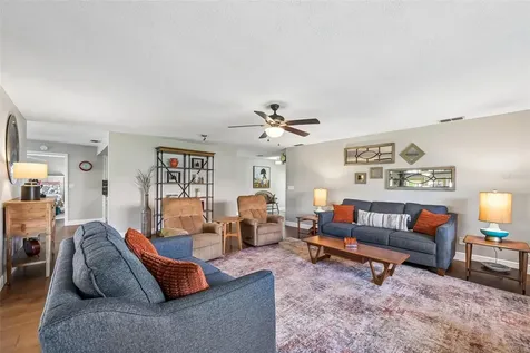 2025 New Bedford Drive Sun City Center FL 33573