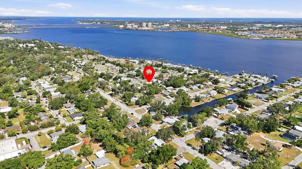 101 20th Street NE Bradenton FL 34208