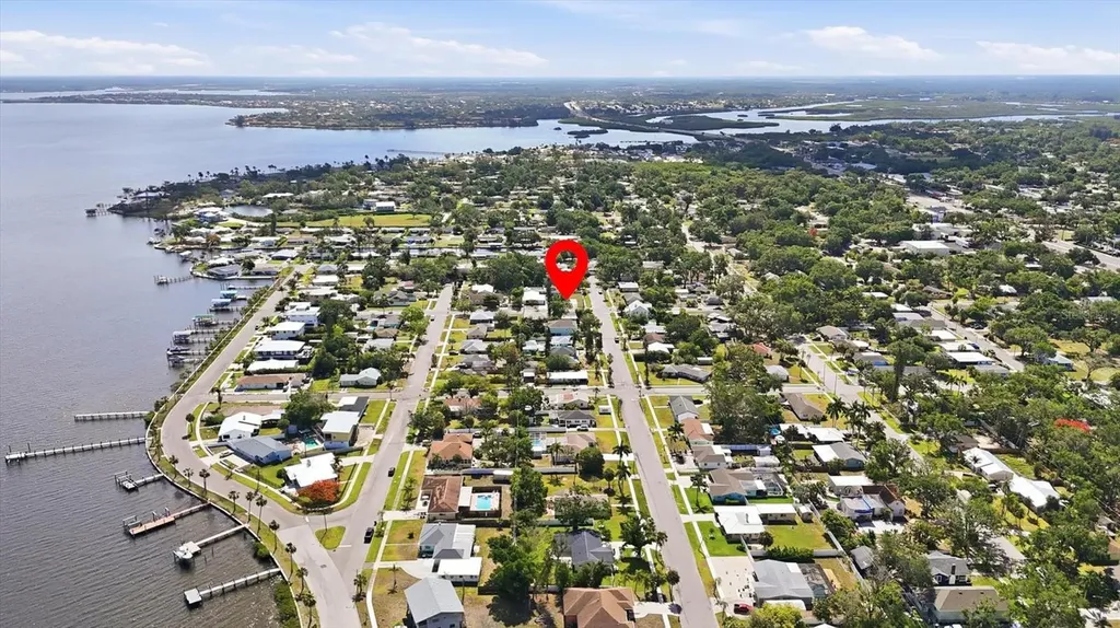 101 20th Street NE Bradenton FL 34208