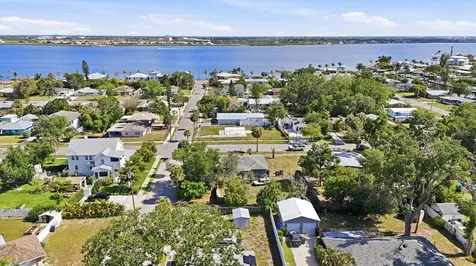 101 20th Street NE Bradenton FL 34208