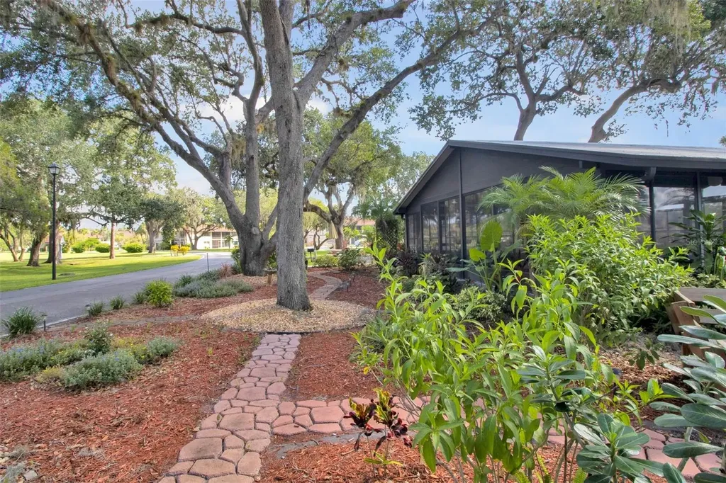 19505 Quesada Avenue Port Charlotte FL 33948