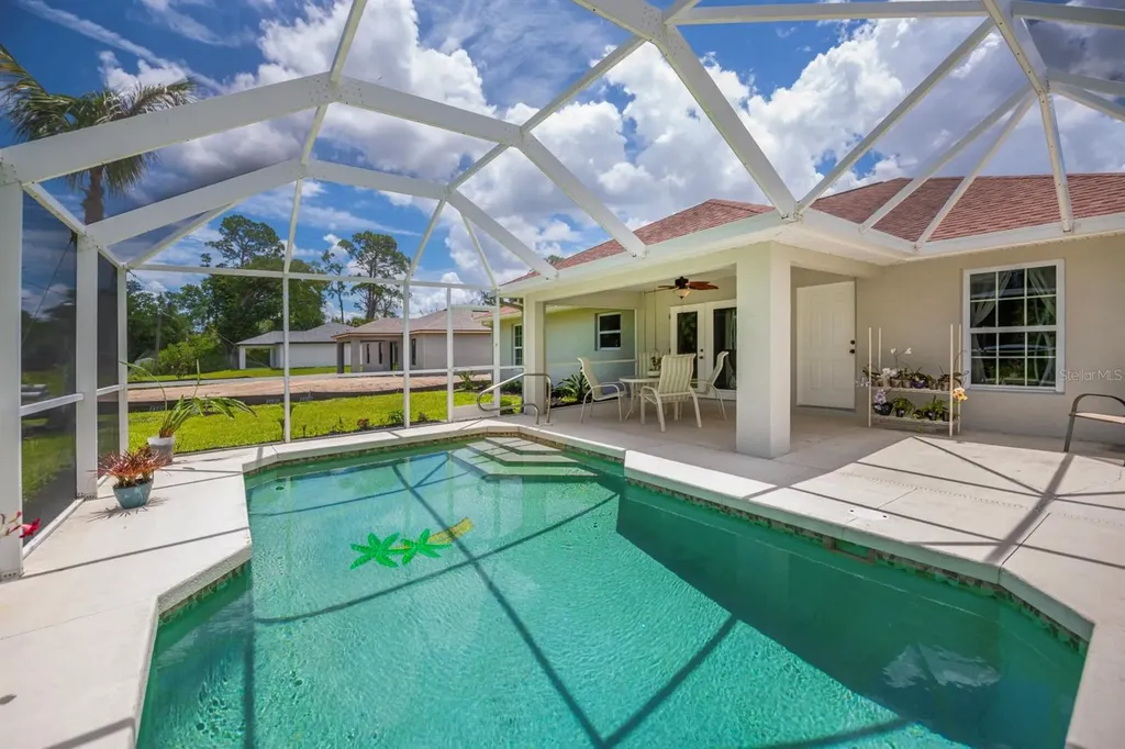 18100 Alexander Avenue Port Charlotte FL 33954