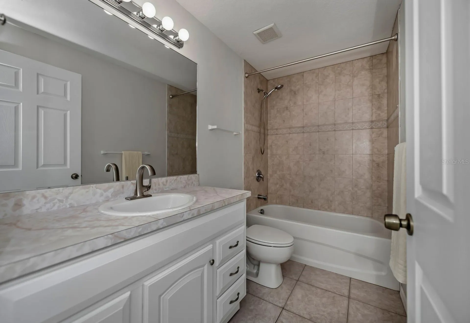 18100 Alexander Avenue Port Charlotte FL 33954