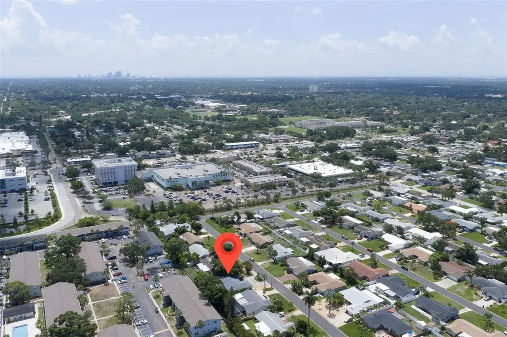 6743 16th Avenue N St Petersburg FL 33710