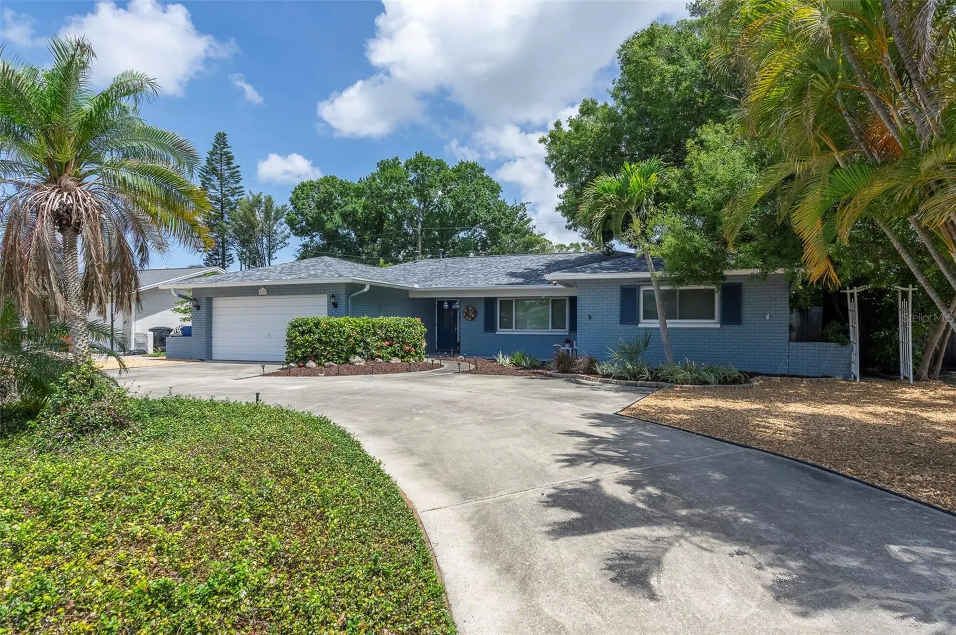 6743 16th Avenue N St Petersburg FL 33710