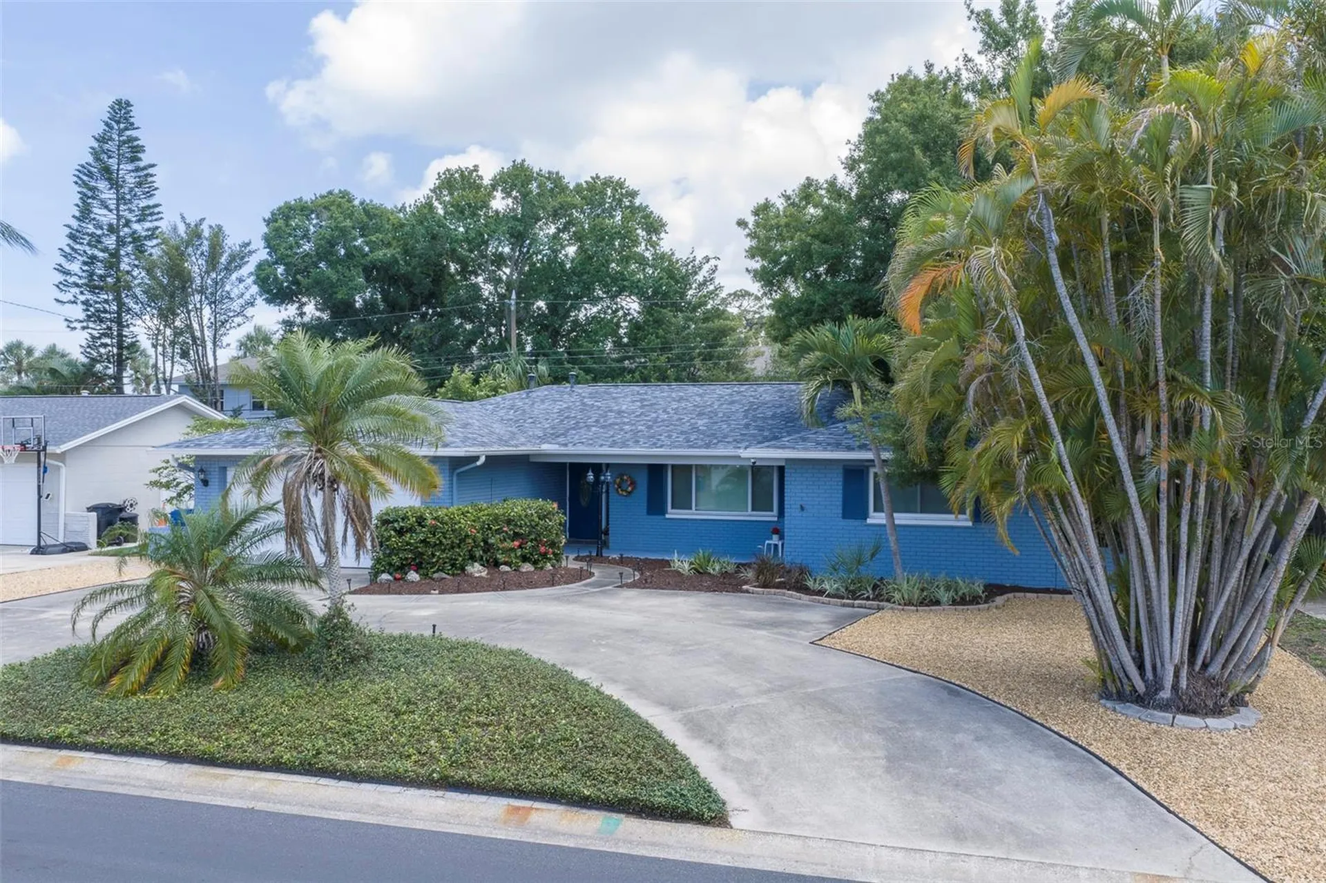 6743 16th Avenue N St Petersburg FL 33710