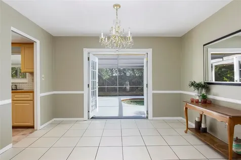 6743 16th Avenue N St Petersburg FL 33710