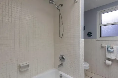 6743 16th Avenue N St Petersburg FL 33710