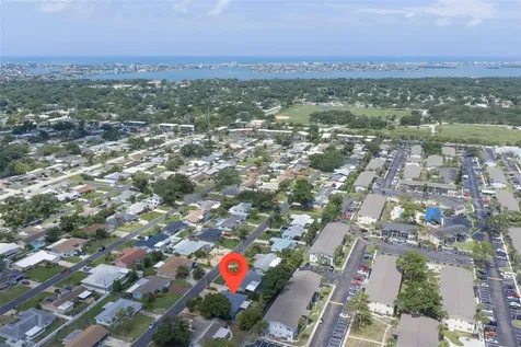 6743 16th Avenue N St Petersburg FL 33710