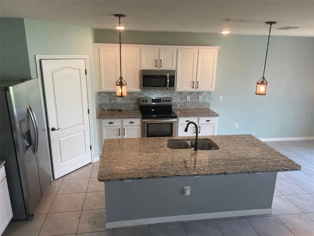 1682 Bay Breeze Drive St Cloud FL 34771
