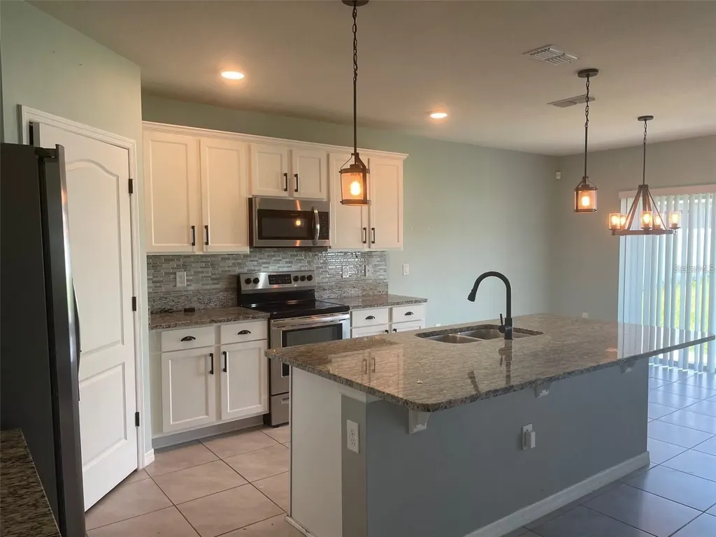 1682 Bay Breeze Drive St Cloud FL 34771