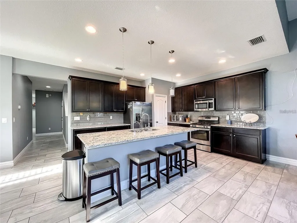 14322 Parkside Ridge Way Lithia FL 33547