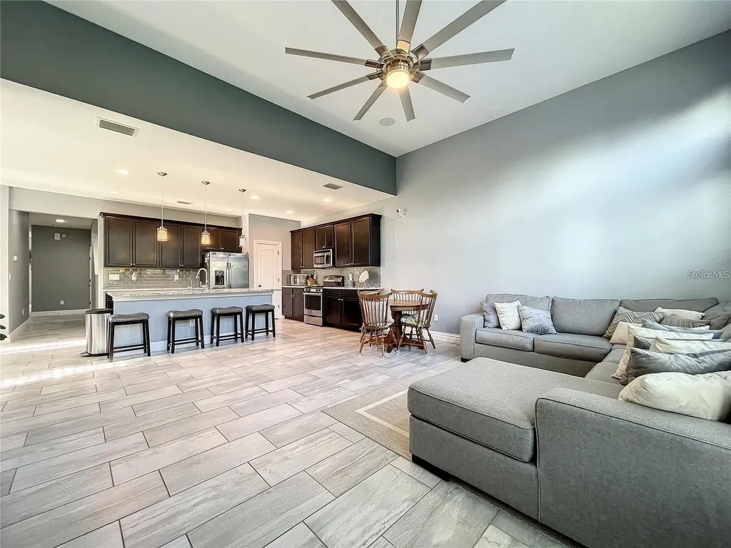 14322 Parkside Ridge Way Lithia FL 33547