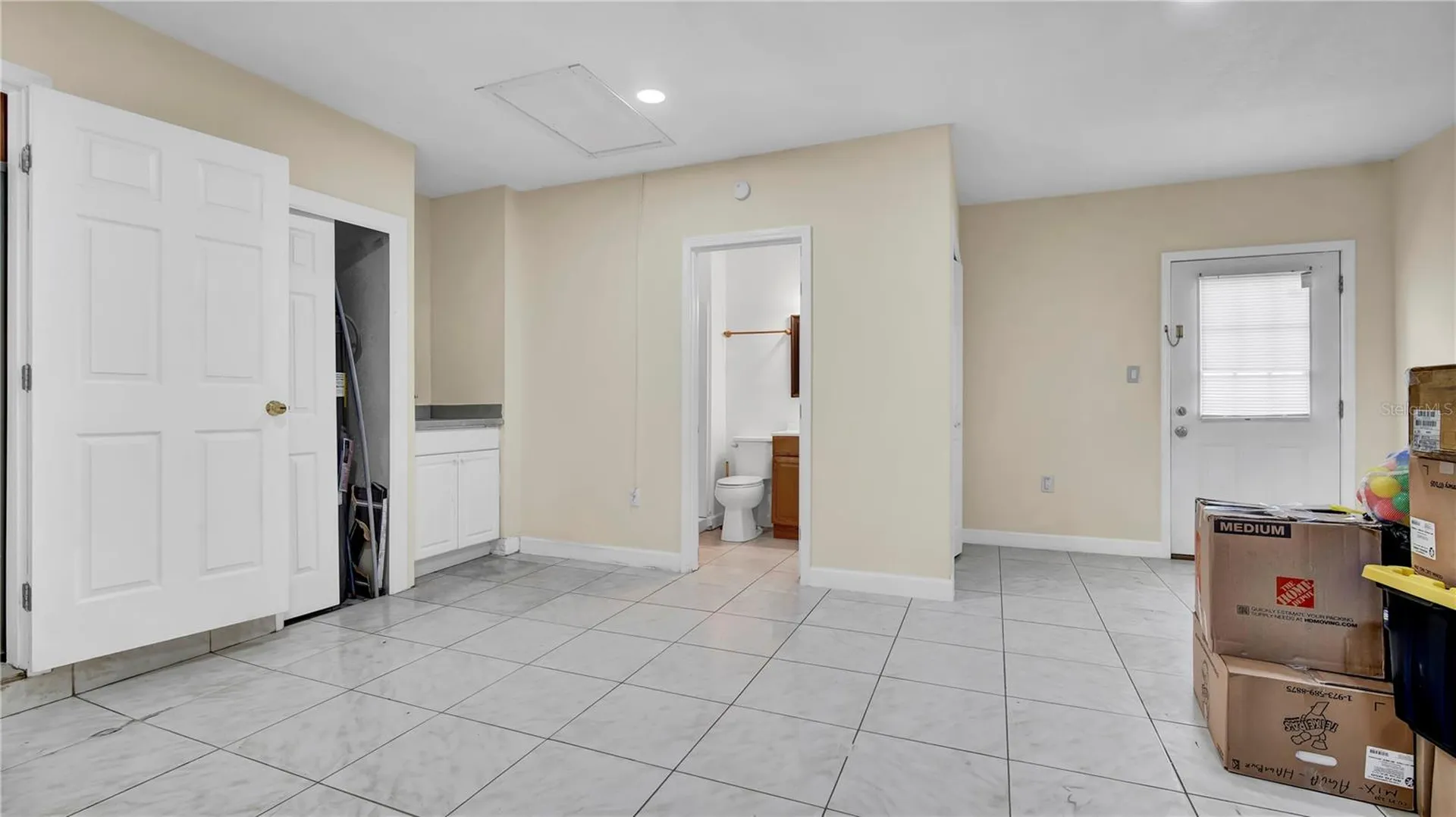 37 Peterlee Court Kissimmee FL 34758