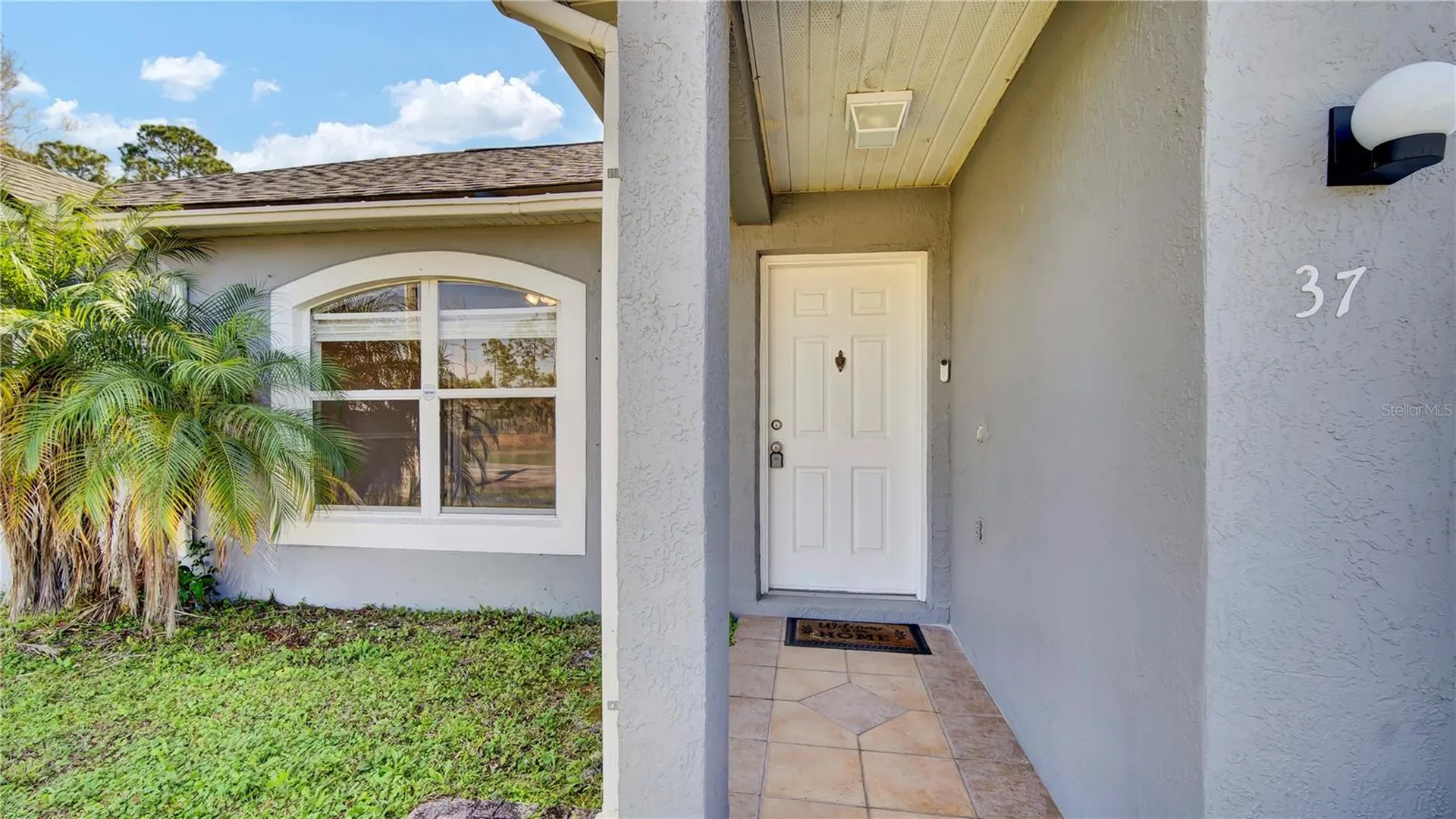 37 Peterlee Court Kissimmee FL 34758