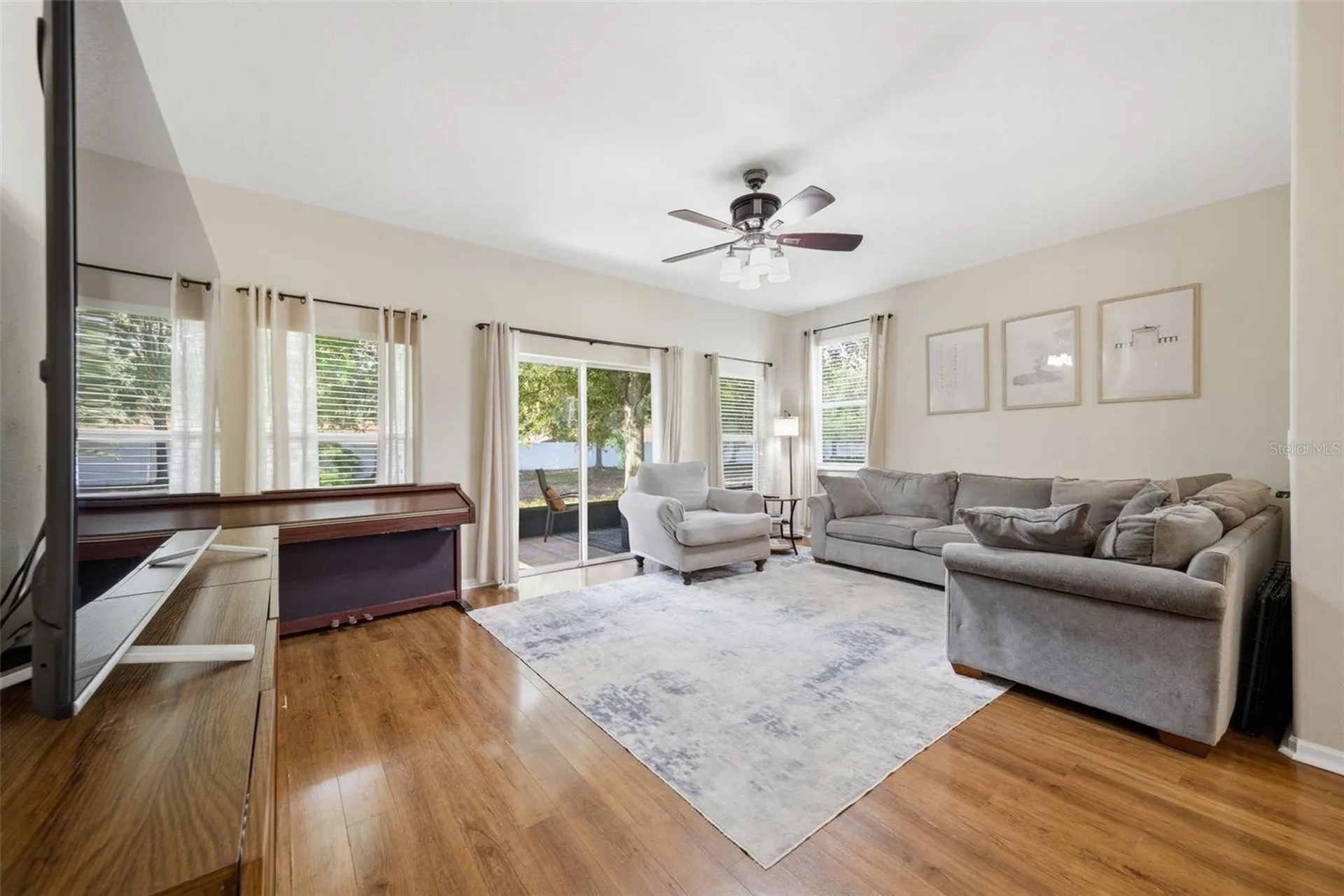 4532 Amberly Oaks Court Tampa FL 33614