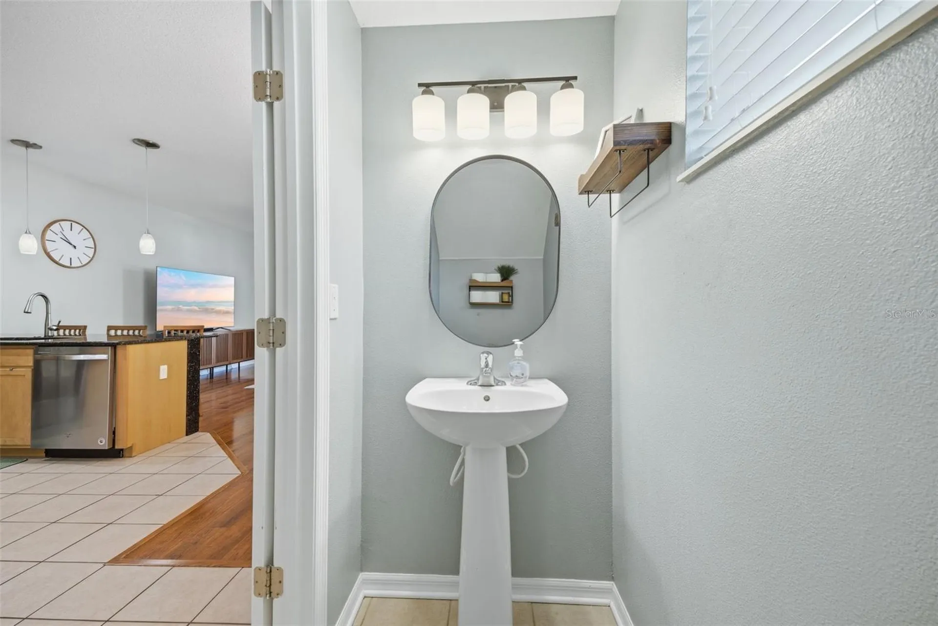 4532 Amberly Oaks Court Tampa FL 33614