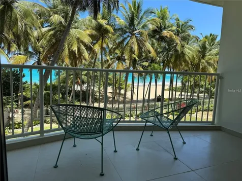 4633 Ave Isla Verde Carolina PR 00979