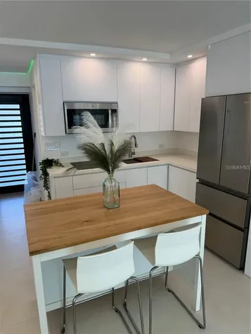 4633 Ave Isla Verde Carolina PR 00979