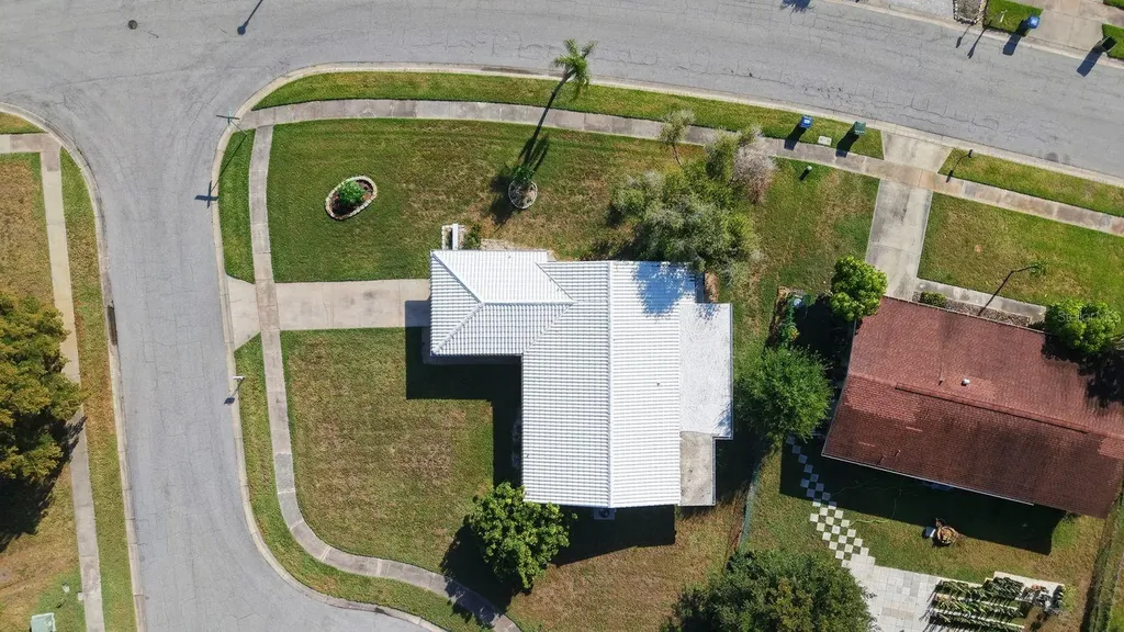 2822 Safe Harbor Circle Sarasota FL 34231