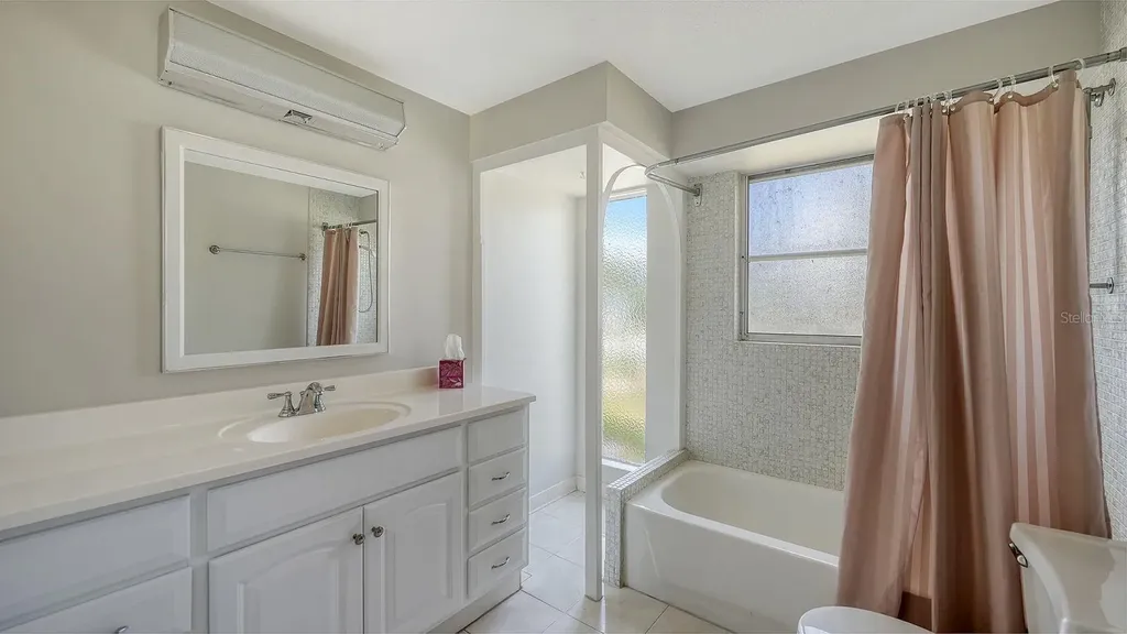2822 Safe Harbor Circle Sarasota FL 34231