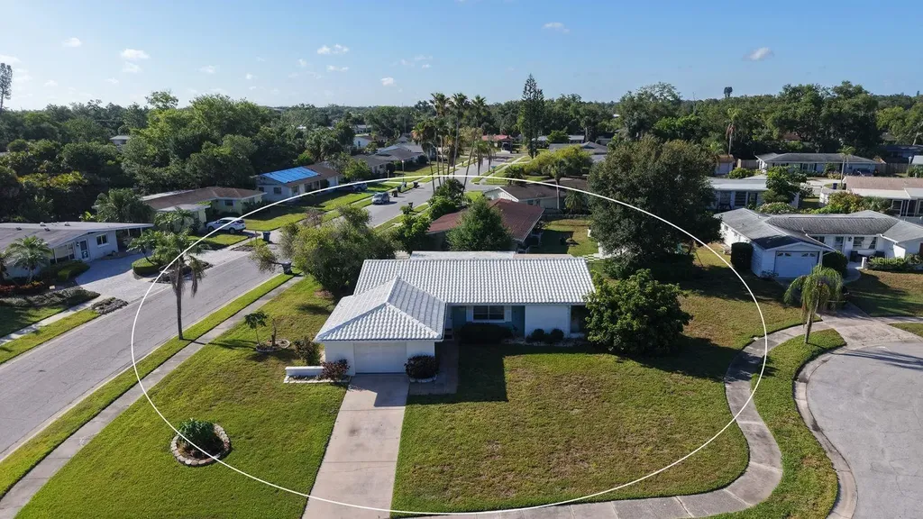 2822 Safe Harbor Circle Sarasota FL 34231