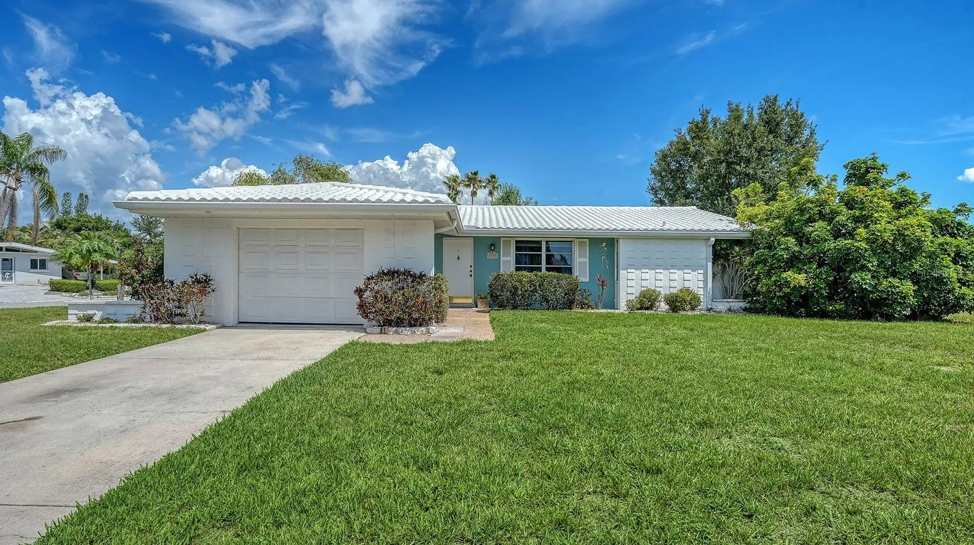 2822 Safe Harbor Circle Sarasota FL 34231