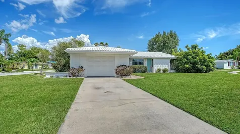 2822 Safe Harbor Circle Sarasota FL 34231