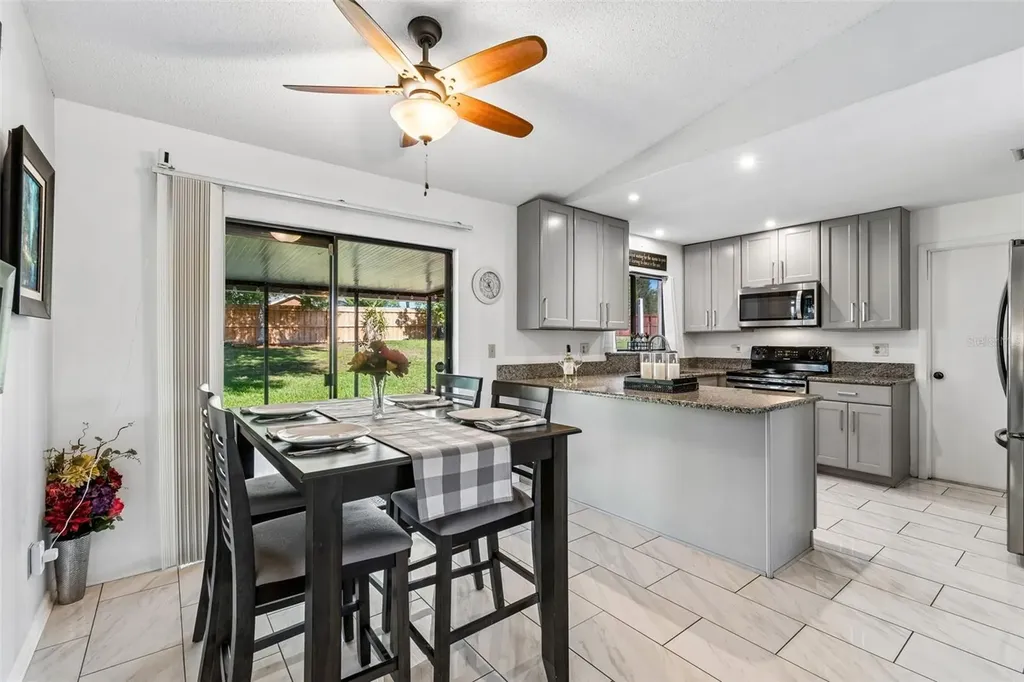 8425 Saint Giles Court Zephyrhills FL 33541