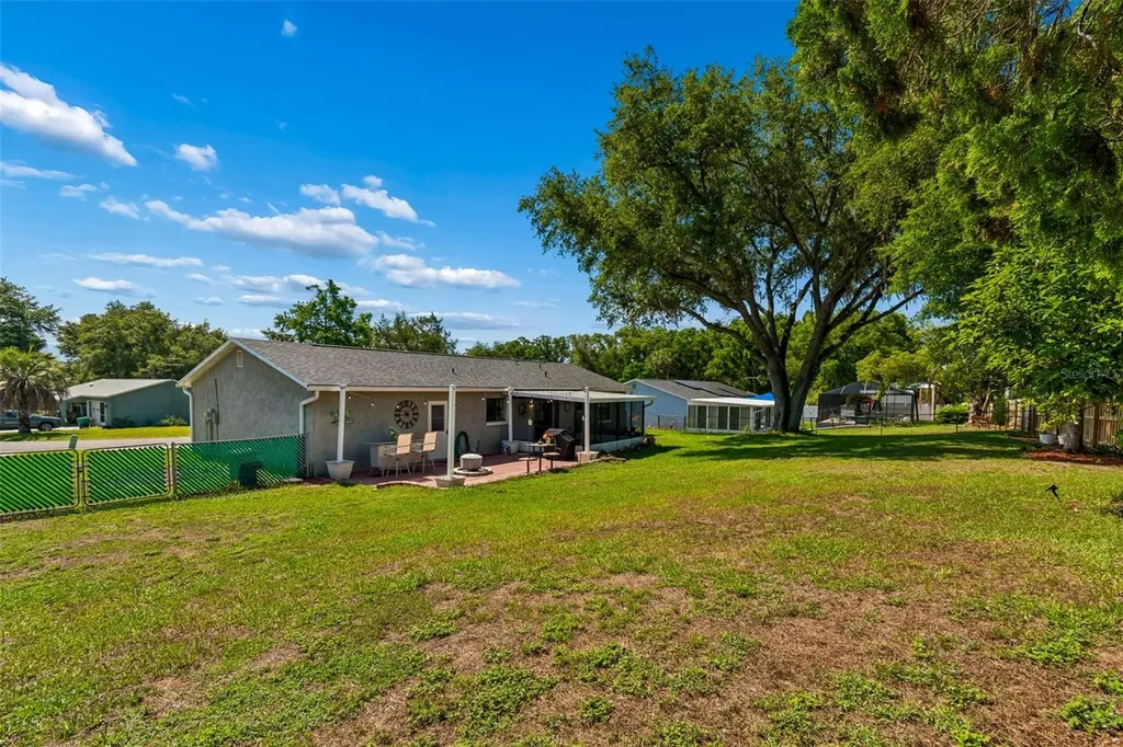 8425 Saint Giles Court Zephyrhills FL 33541