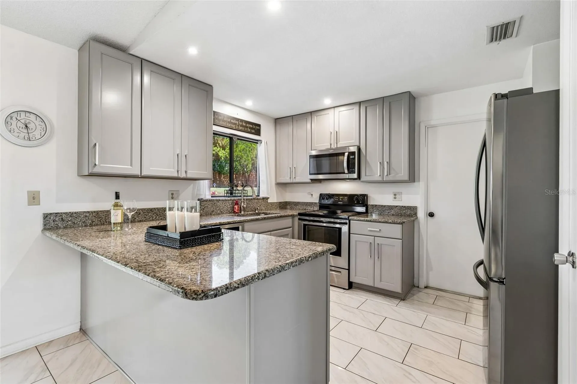 8425 Saint Giles Court Zephyrhills FL 33541