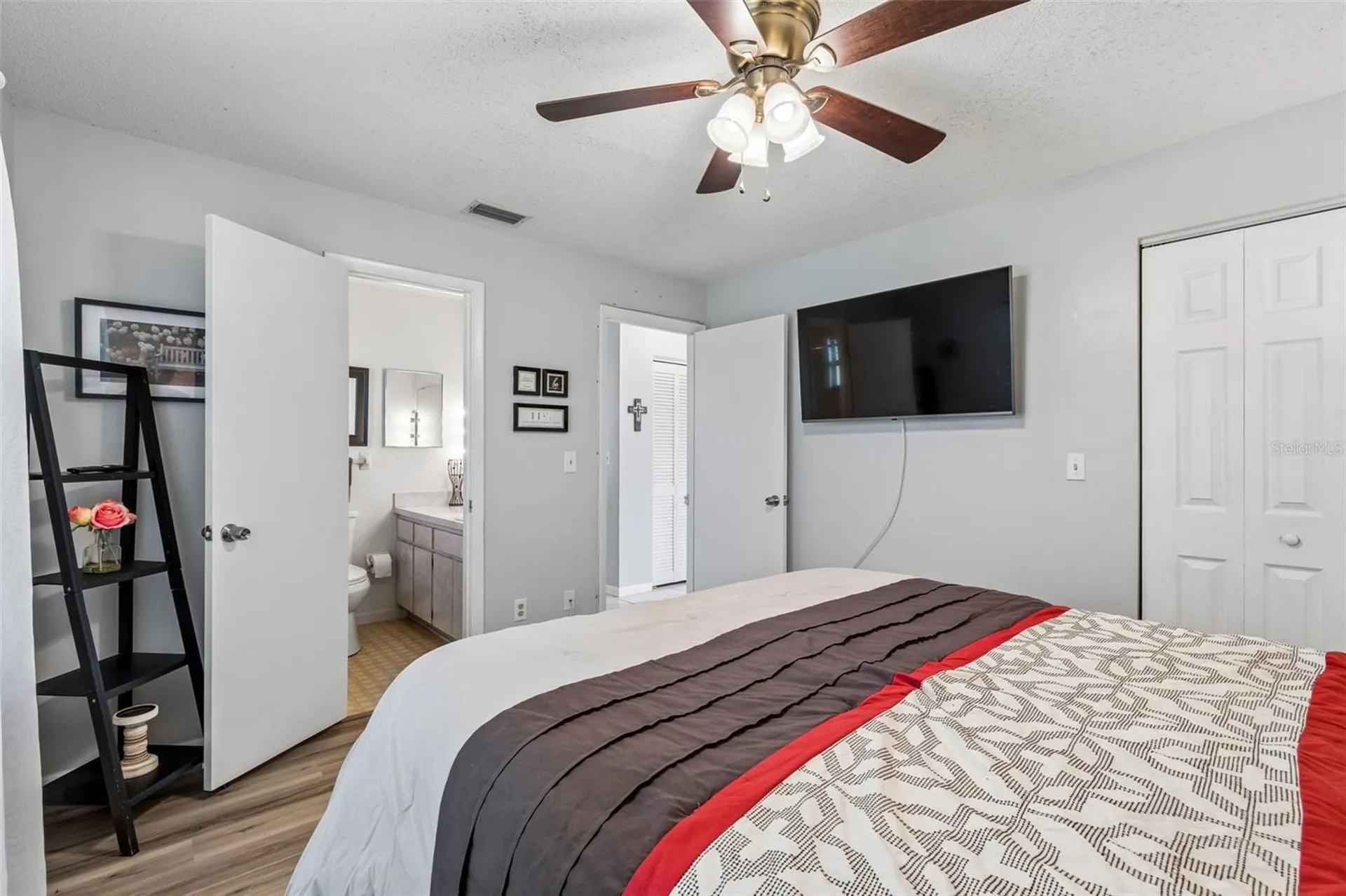 8425 Saint Giles Court Zephyrhills FL 33541