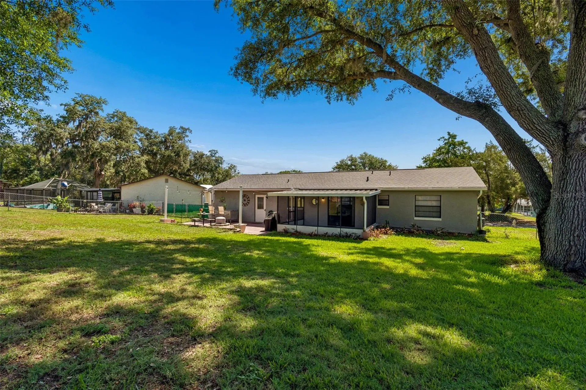 8425 Saint Giles Court Zephyrhills FL 33541
