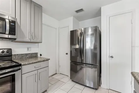 8425 Saint Giles Court Zephyrhills FL 33541