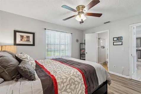 8425 Saint Giles Court Zephyrhills FL 33541