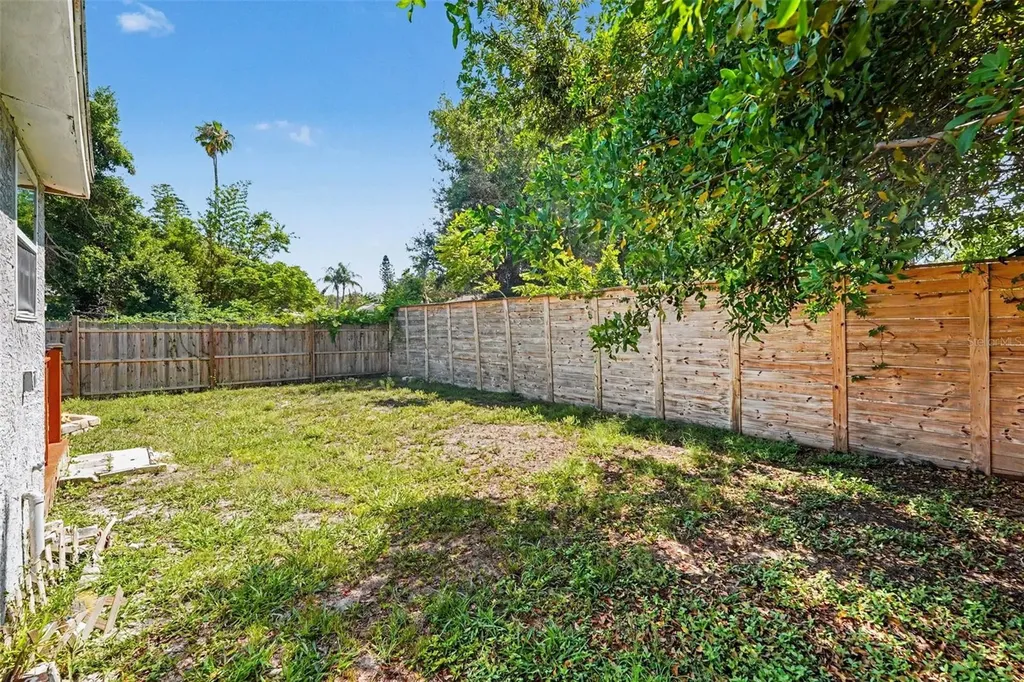 1940 N Betty Lane Clearwater FL 33755