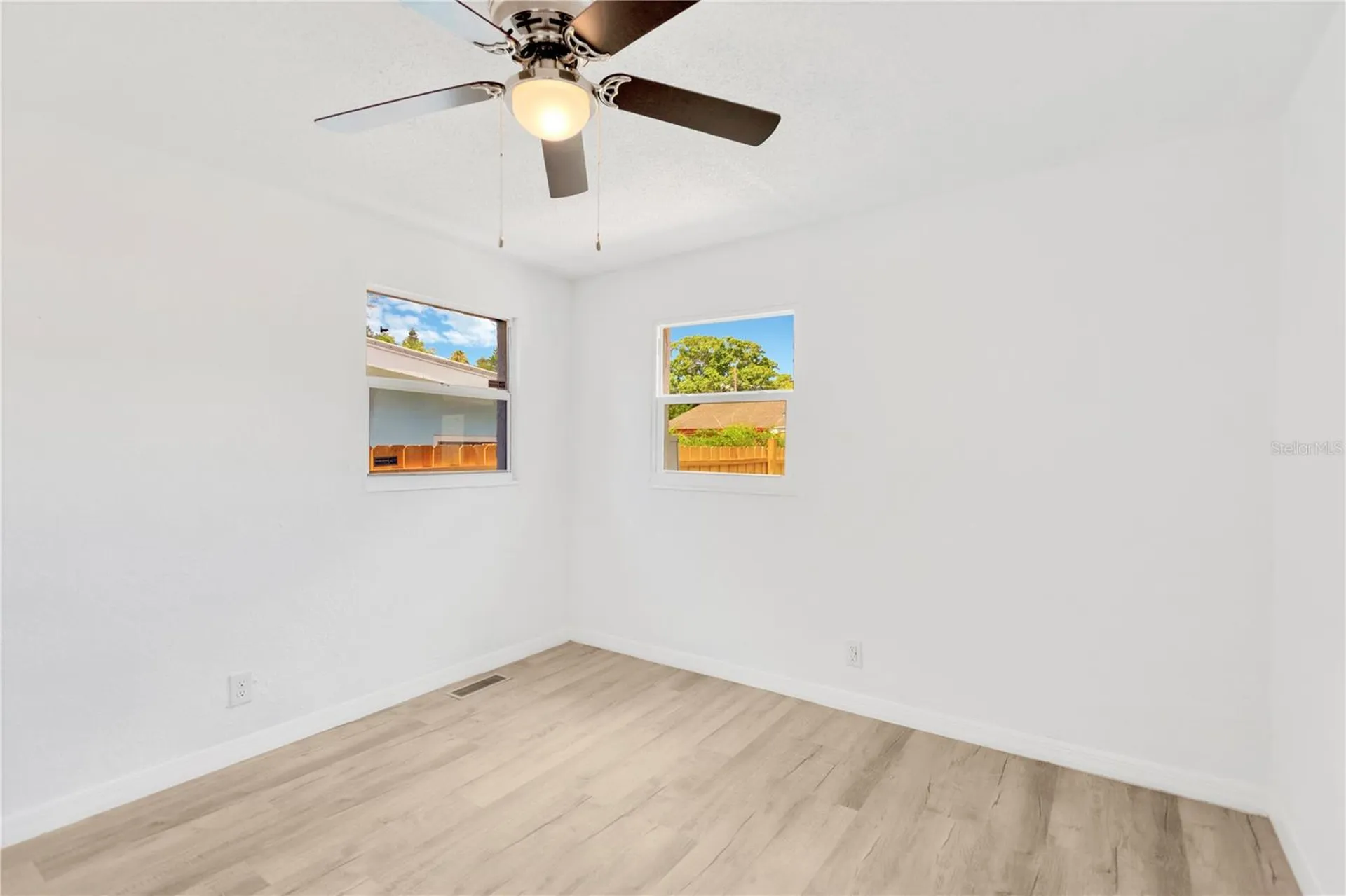 1940 N Betty Lane Clearwater FL 33755