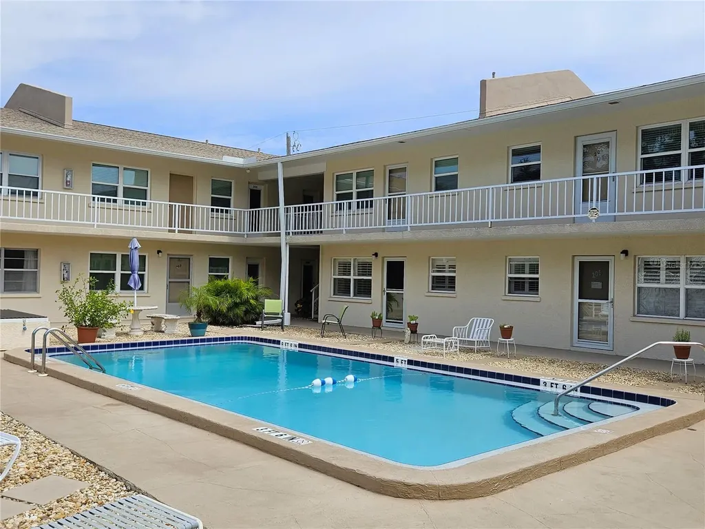 509 W Venice Avenue Venice FL 34285