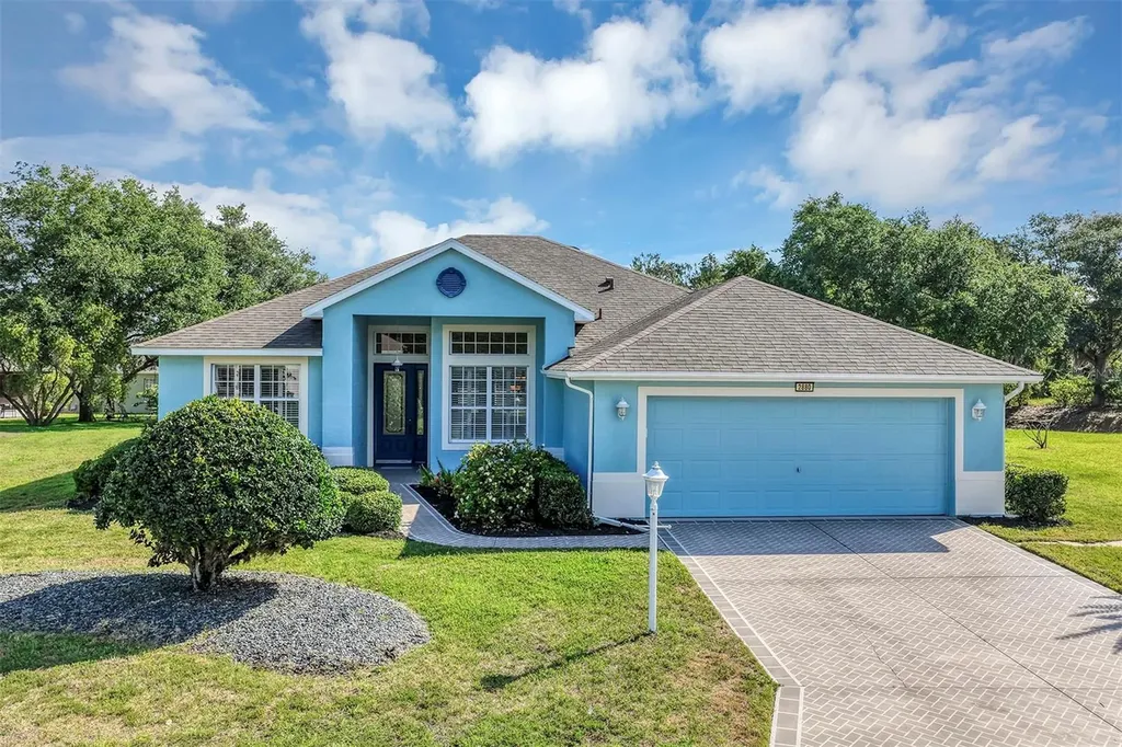 2880 Mediterranean Loop Tavares FL 32778