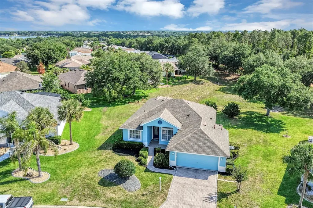2880 Mediterranean Loop Tavares FL 32778