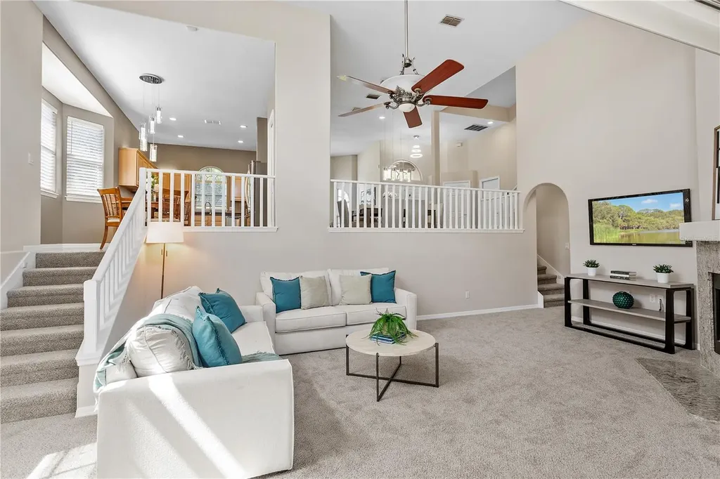690 Oak Hollow Way Altamonte Springs FL 32714