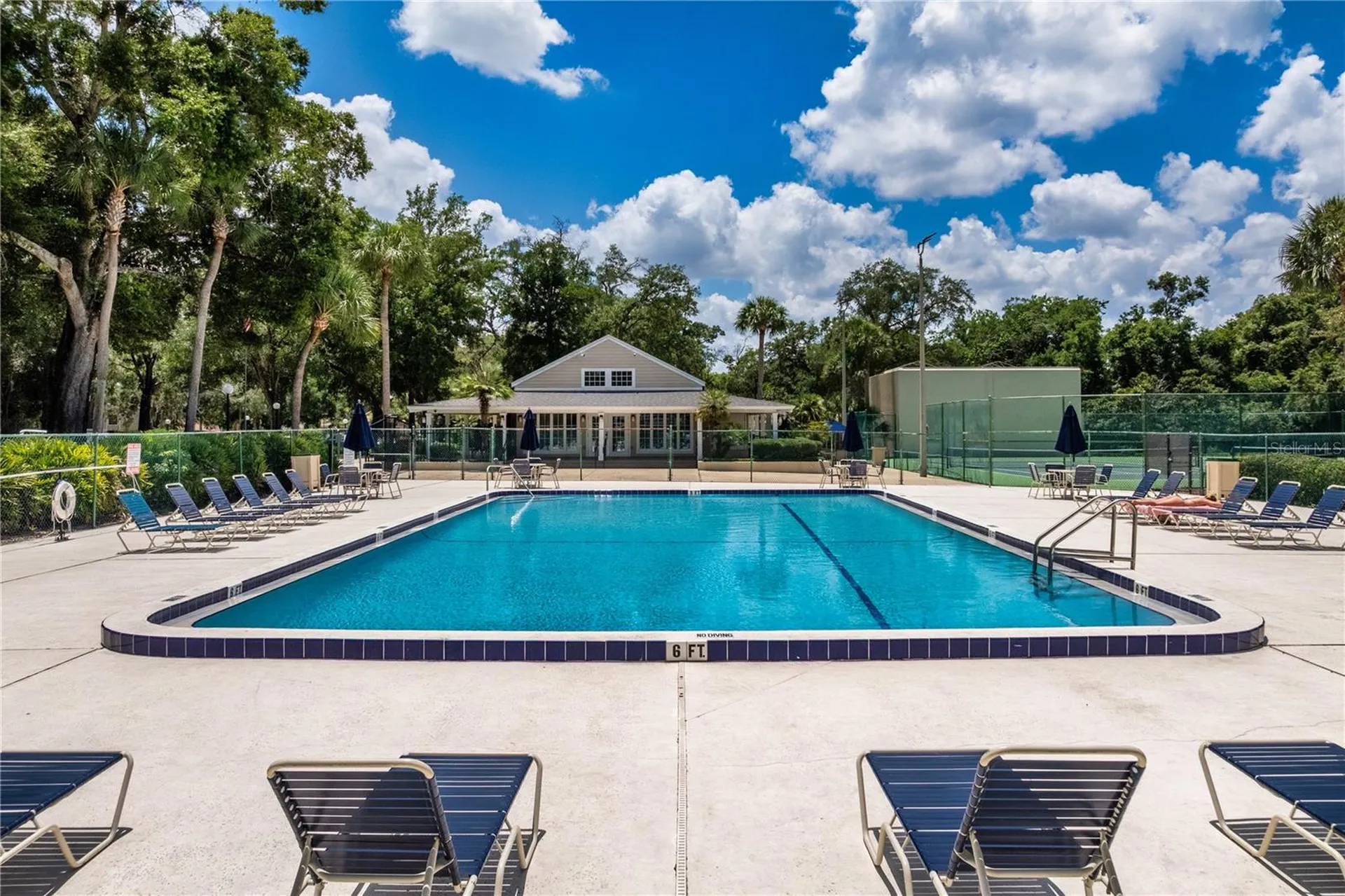 690 Oak Hollow Way Altamonte Springs FL 32714