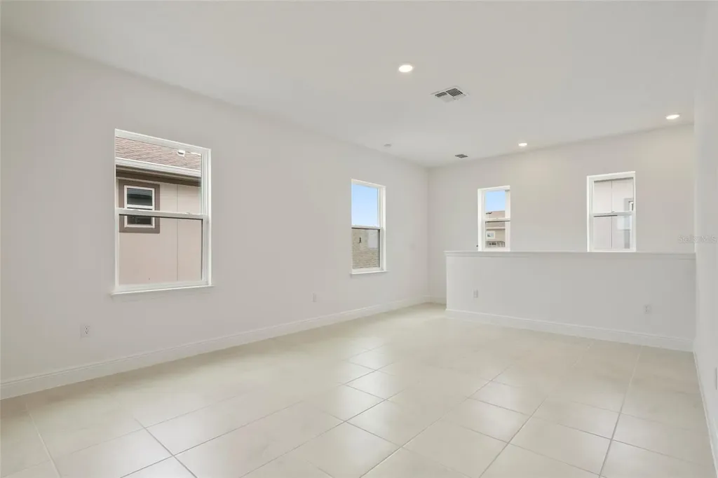 10027 Gobat Alley Orlando FL 32827