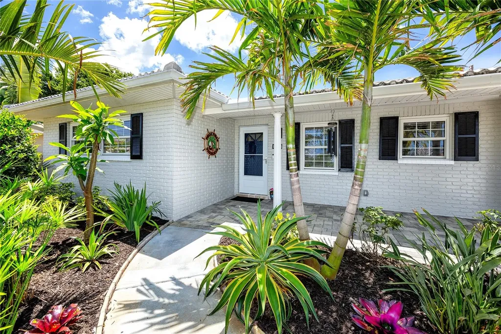 11124 60th Avenue Seminole FL 33772