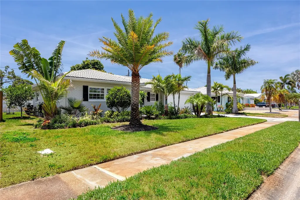 11124 60th Avenue Seminole FL 33772