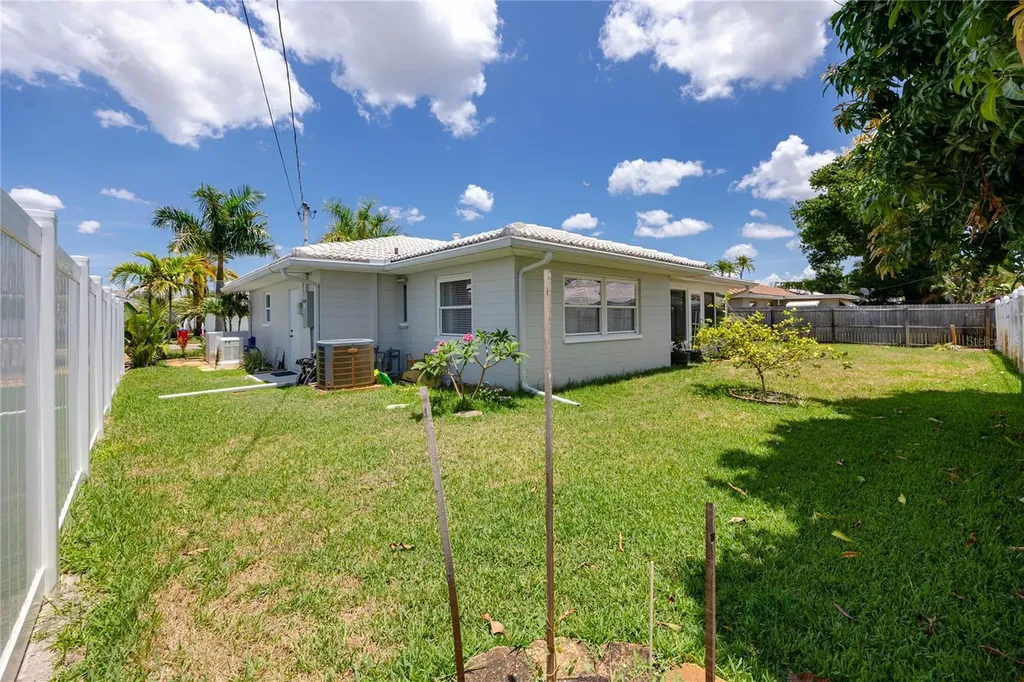 11124 60th Avenue Seminole FL 33772